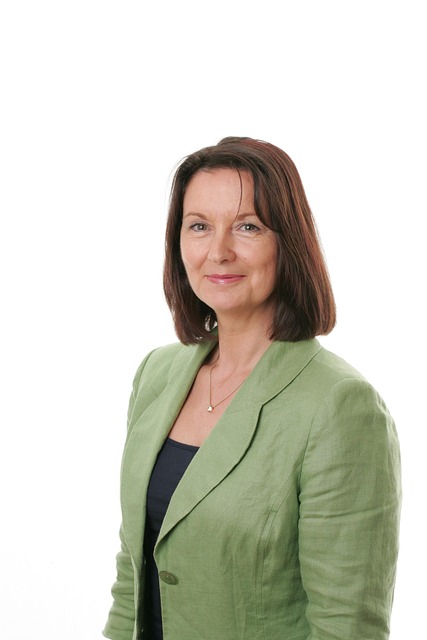 Portrait of Sophia K., Project Manager at TerraForm Construction, a happy client.